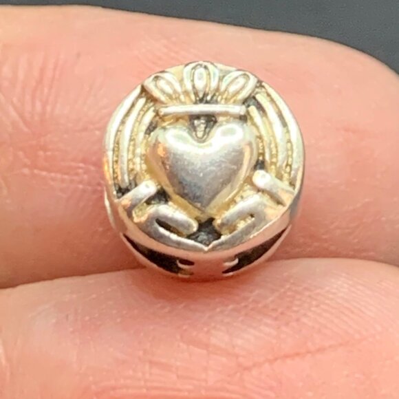 Silver Tone Round Claddagh Heart Slide Charm w/ Darkened Heart Insets - Picture 3 of 8